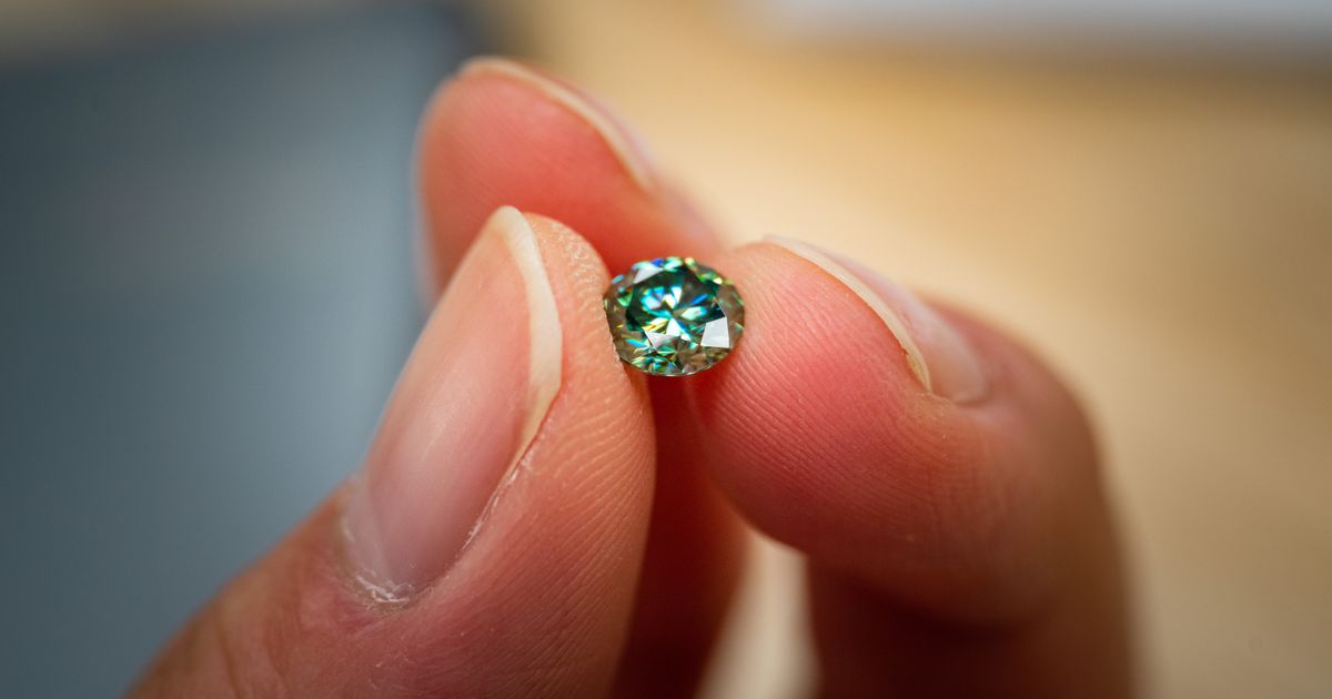 Diamond Grading, Certification and the 4Cs: A Complete Guide